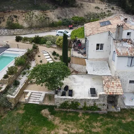 Gite Les Constances Feriehus *