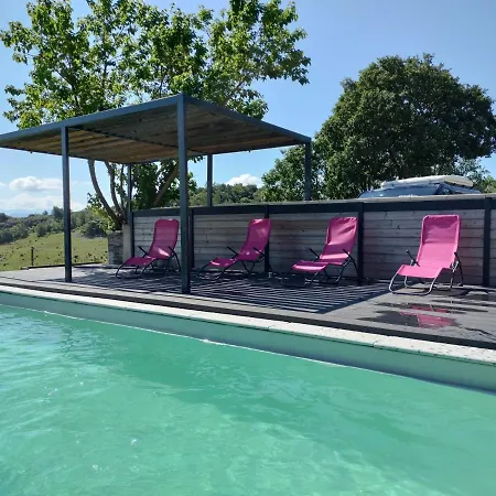 Gite Les Constances Hébergement de vacances *